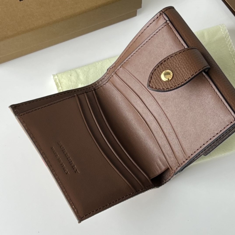 Bv*b*rry wallets